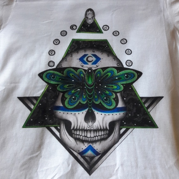 NEW White Psychedelic Skull Butterfly T Shirt - Picture 2 of 4